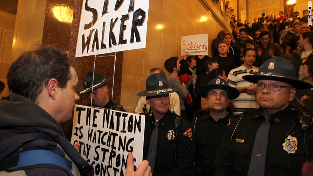 Tensions between police, protesters reach boiling point outside Wisconsin capitol