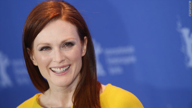 'Showbiz Tonight' Flashpoint: Julianne Moore as Sarah Palin - great casting?