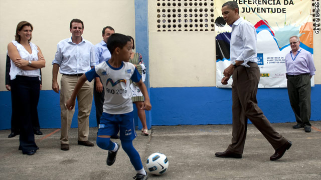 Obama scores with Brazilian youth