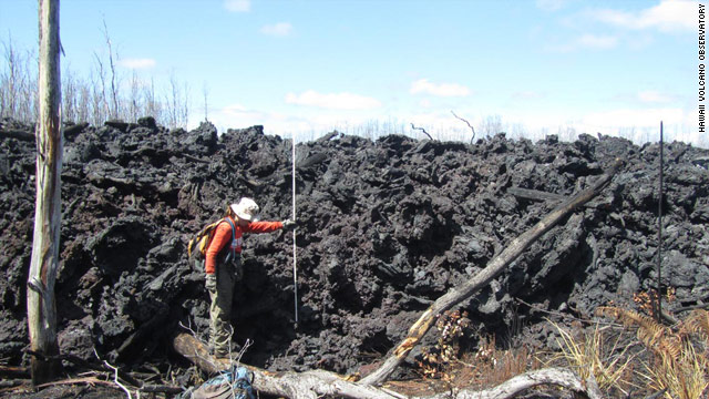 Volcano-sparked fire threatens Hawaii wildlife area