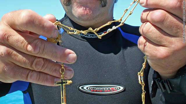Treasure hunters strike gold off Florida coast
