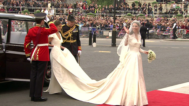 The Royal Wedding: Prince William and Kate's wedding extravaganza begins
