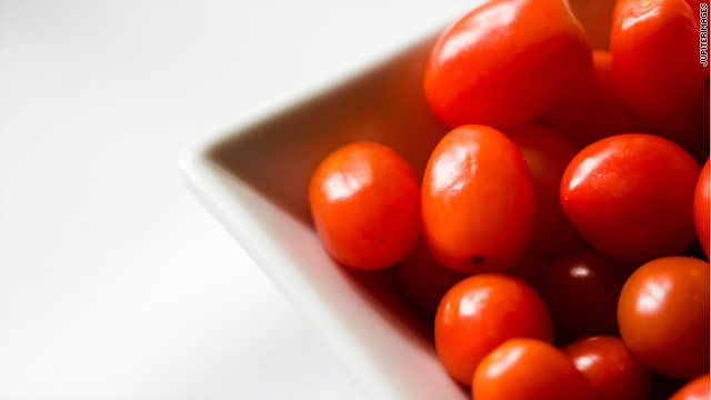 Tomato recall! Tomato recall! Tomato recall!