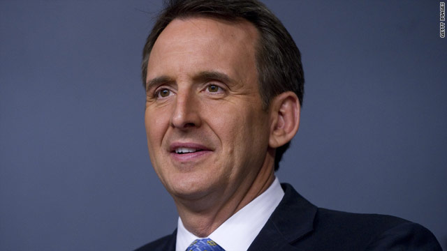 Pawlenty both praises and differentiates himself from Ryan