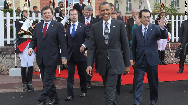 Obama meets with other world leaders in France