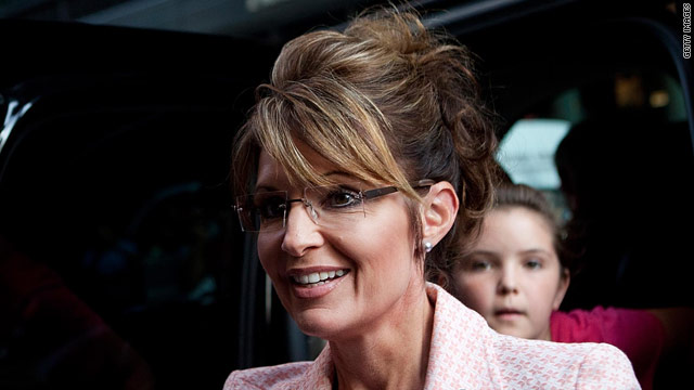 Palin takes wait-and-see approach to 2012 race