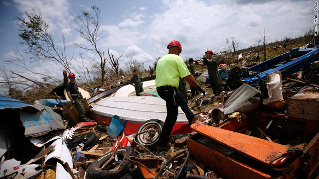 Mountain of tornado debris removed; even more remains