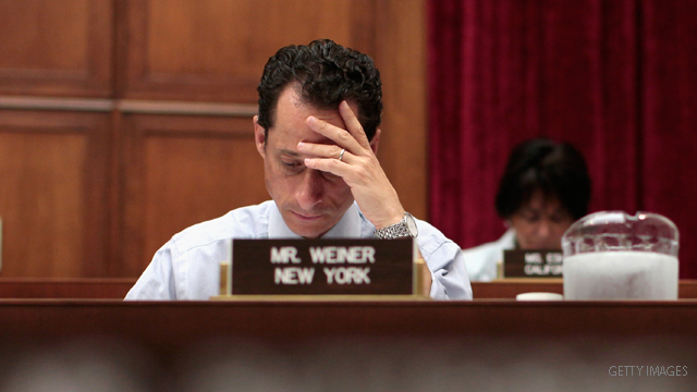Weiner renuncia tras su escándalo de "sexting"