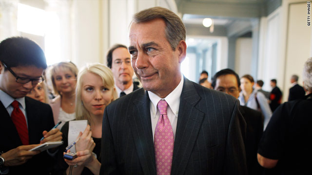 Boehner says Weiner should step down