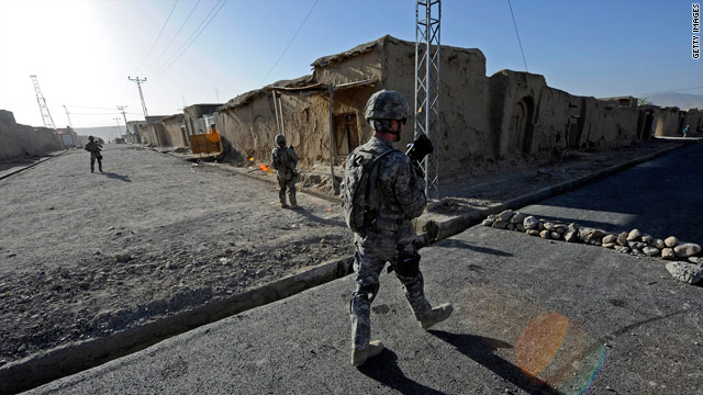 Why are attacks by Afghan troops on NATO soldiers rising?
