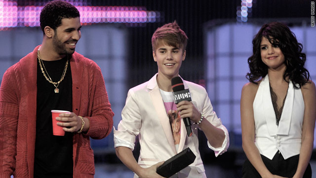 Bieber, Gaga score Canadian video awards