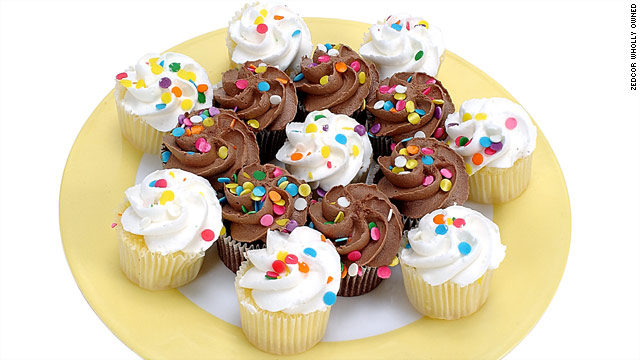 Box lunch: Cutesy cupcakes and wine books