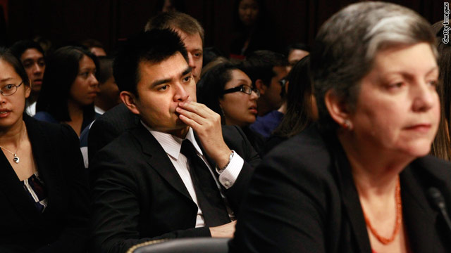 Journalist/blogger Jose Antonio Vargas reveals he is an illegal immigrant to change the policy conversation in the United States