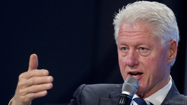 Clinton to Obama: Stay strong over debt ceiling