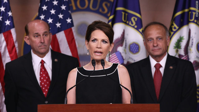 Bachmann blasts Obama on debt talks