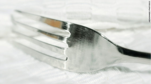 Box lunch: Over-sized forks and oenophilic reads