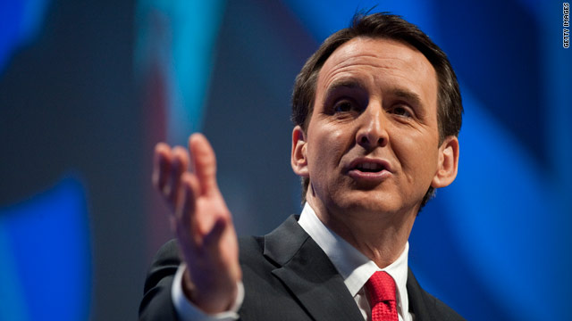 Top Pawlenty adviser leaves campaign
