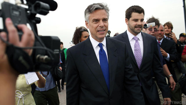 Huntsman backs Boehner plan, hits GOP candidates