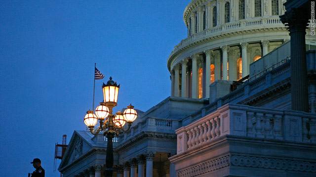 Senators say bipartisan plan necessary to avoid economic disaster