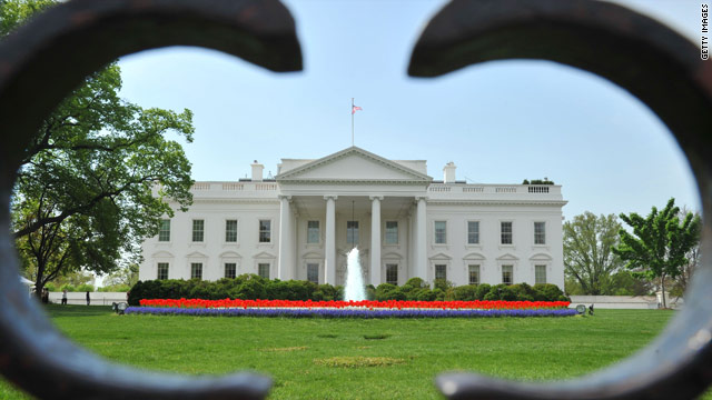 Reid and Pelosi head to White House for debt meeting