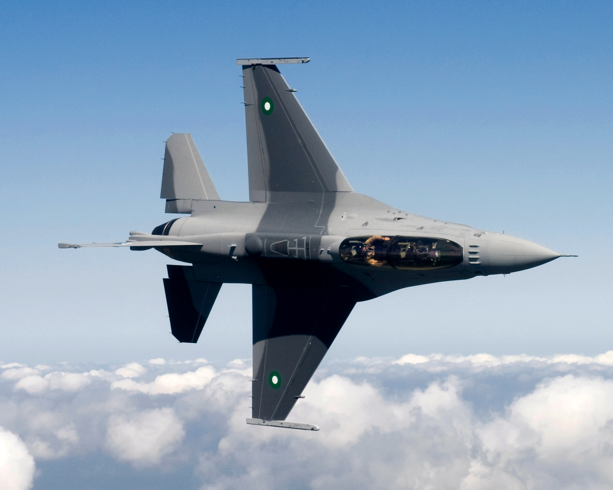 Iraq again interested in buying F-16s
