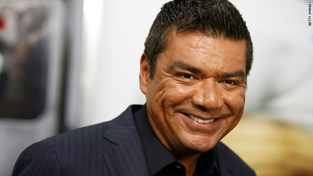 George Lopez thanks Sandra Bullock on last show