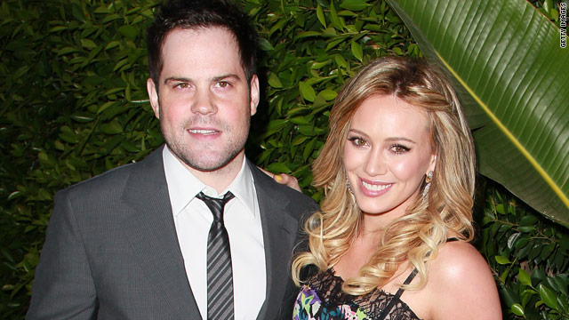 Hilary Duff, Mike Comrie expecting first child