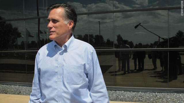 Romney refuses to engage on Perry, focuses on Obama