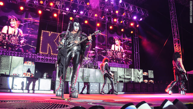 KISS booted from Jackson tribute