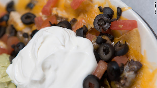 Box lunch: Movie munchies and tweeting while eating