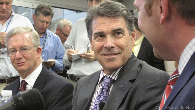 Perry trying to participate in DeMint forum from Texas