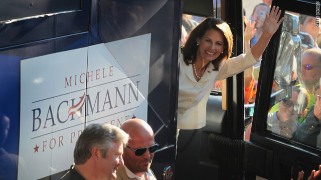 Bachmann to take in Iowa gridiron