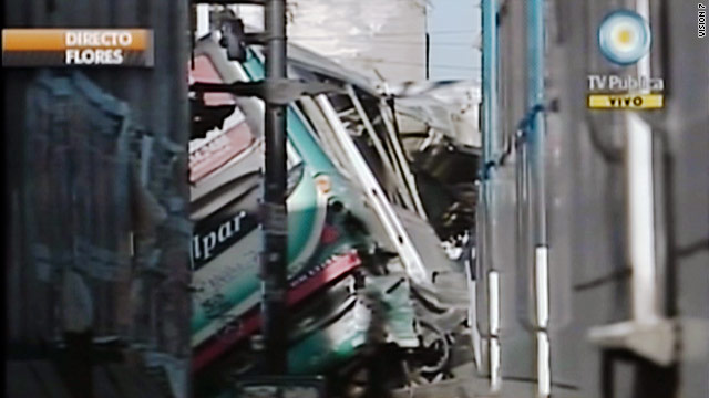 7 killed, more than 160 hurt in Argentina bus-train wreck 7 killed, more than 160 hurt in Argentina bus-train wreck
