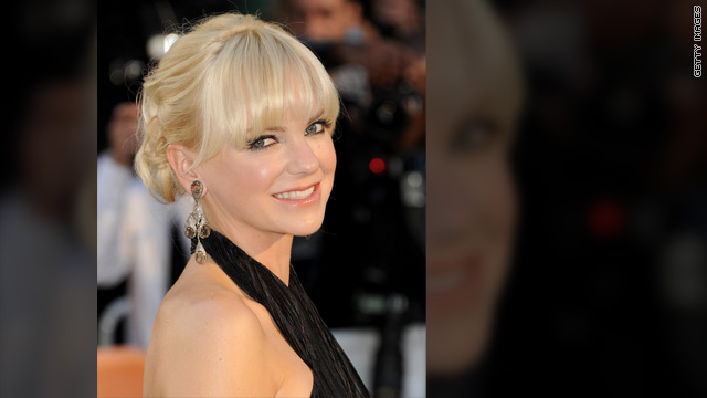 Anna Faris wants an Apatow-esque female posse