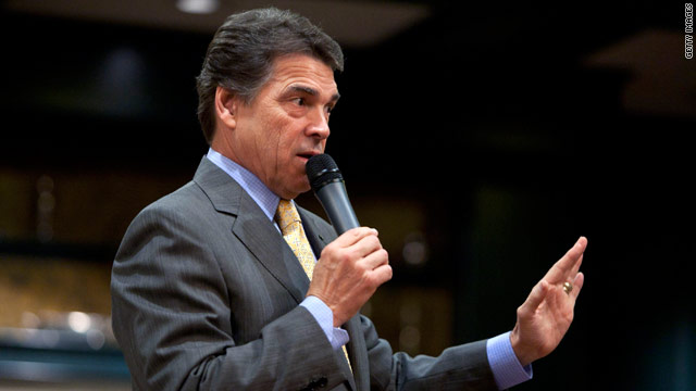 Perry steps up courtship of cultural conservatives in Iowa