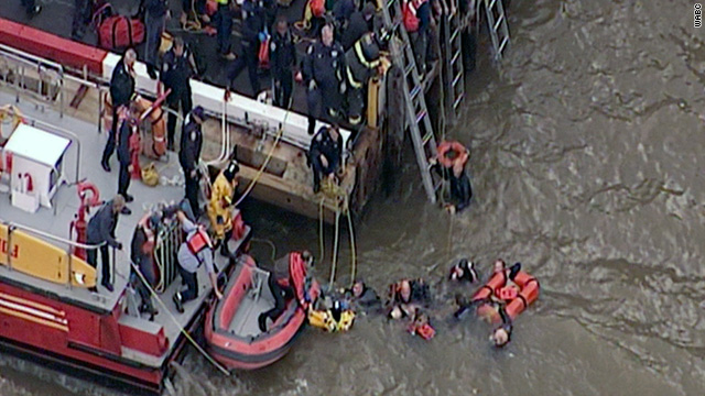 Helicopter crashes in New York's East River, Coast Guard says