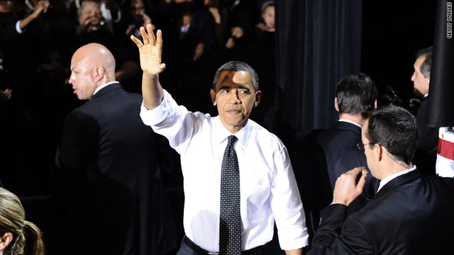 Obama back on the fundraising trail