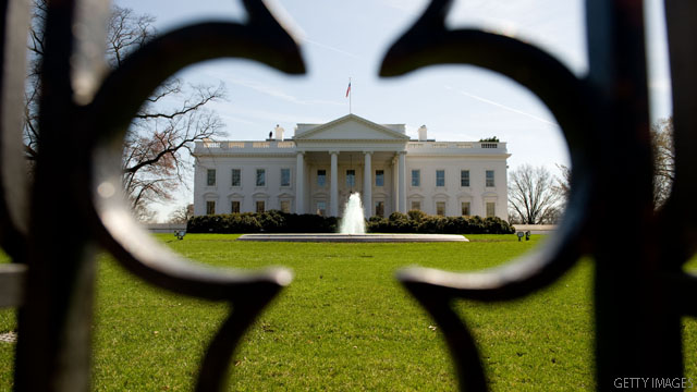 Bullet strikes White House window