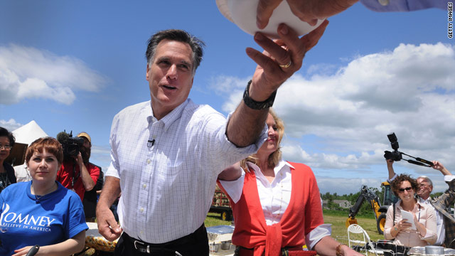 Iowa newspaper backs Romney