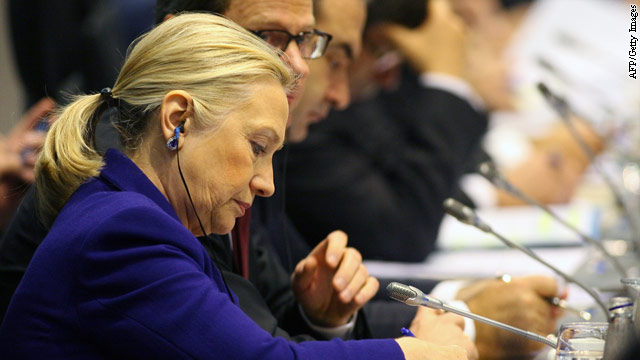 Clinton to Syrian opposition: ousting al-Assad is only first step in transition