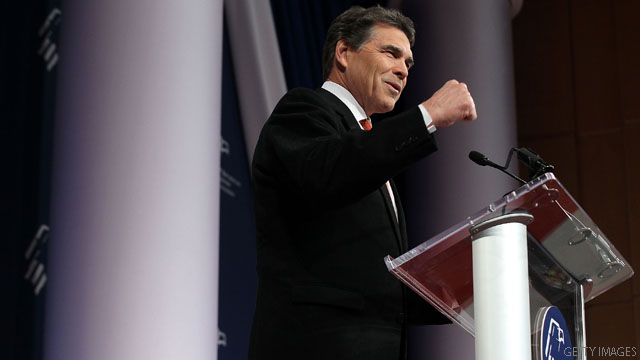 Perry continues campaign push in Iowa, faces hecklers