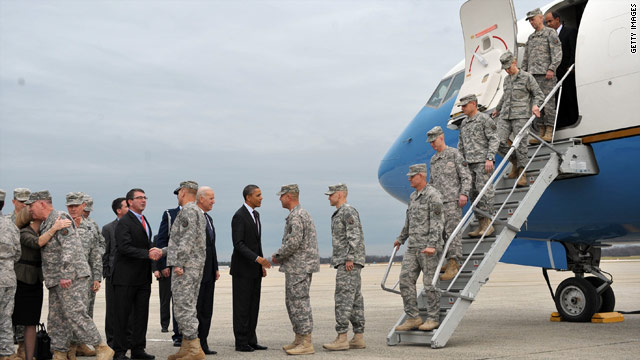 Obama, Biden greet troops at Andrews