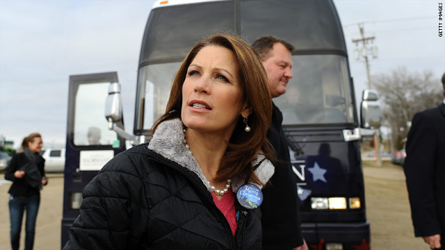 Bachmann touts Washington experience while stressing 'outsider' status