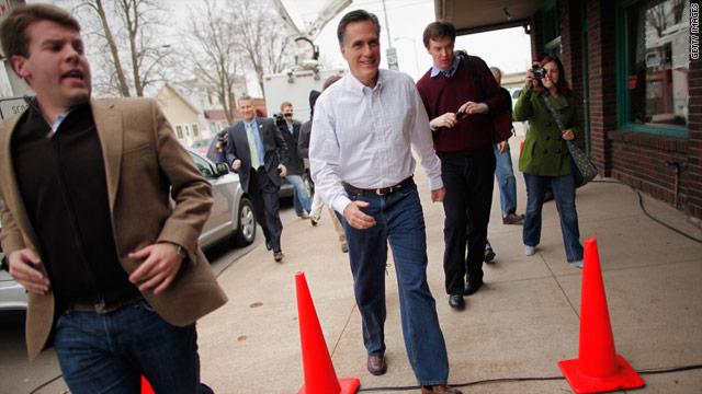 Romney's front-runner stance in Iowa
