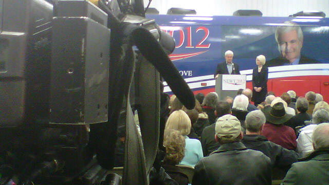 Tonight on AC360: Inside Gingrich's Iowa campaign