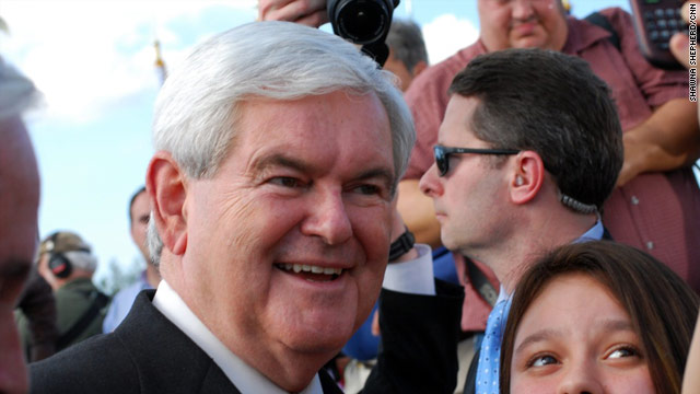 Gingrich says Romney is 'desperate'