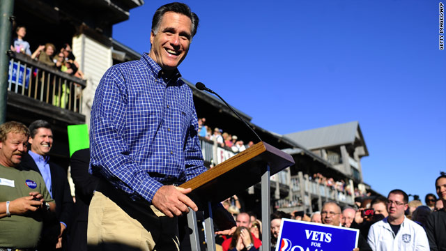 Voight, McCain join Romney for lighthearted rally