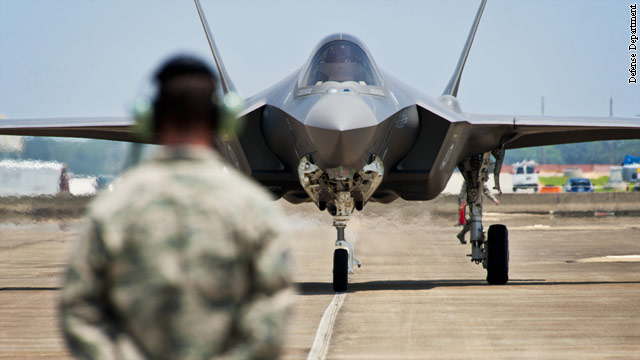 More problems for pricey F-35