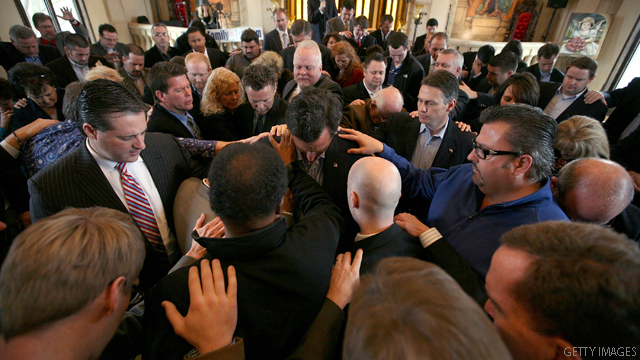 Santorum talks faith with Texas pastors