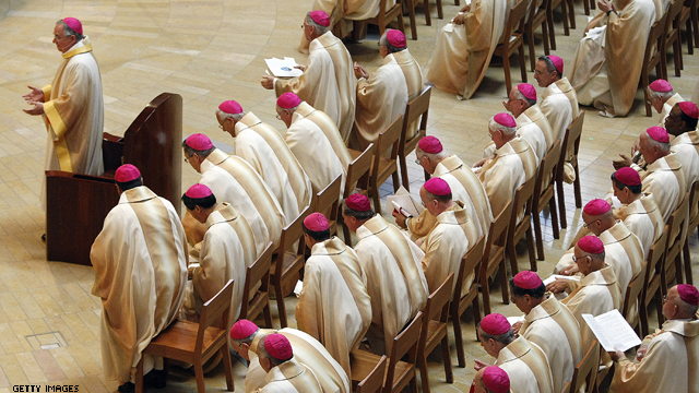 Liberal Catholics challenge bishops on Obama's contraception rule